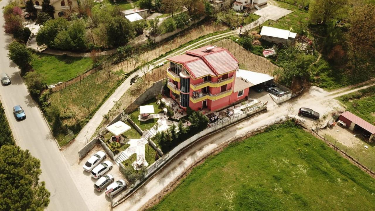 Bar Restorant Kristal Hotel Tirana Exterior foto
